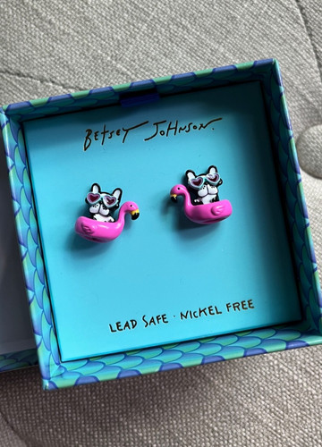 Super cute betsey - cute!, johnson