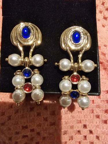 Frenchie inspired dangling - frenchie,